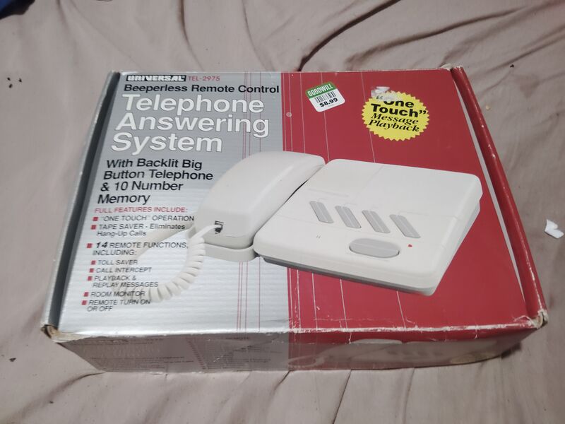 File:Universal Tel-2945.jpg